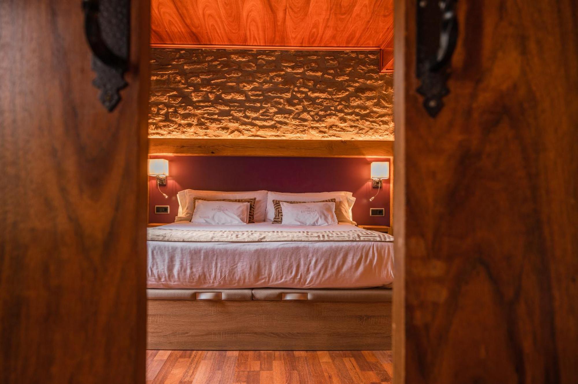 Hotel Hostal Estrella Rupit Buitenkant foto